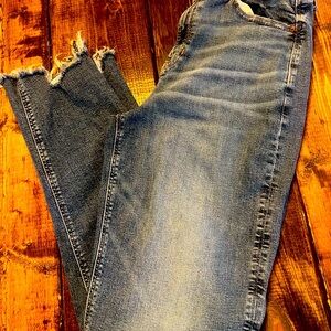 American Eagle Mom Jeans with frayed hem size 10 extra long